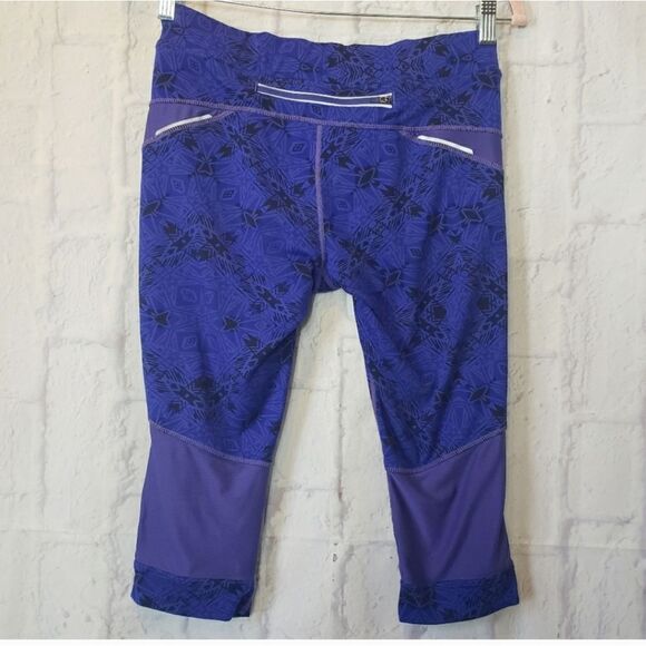 ATHLETA Capri Style Yoga Activewear Leggings Small - Picture 5 of 6